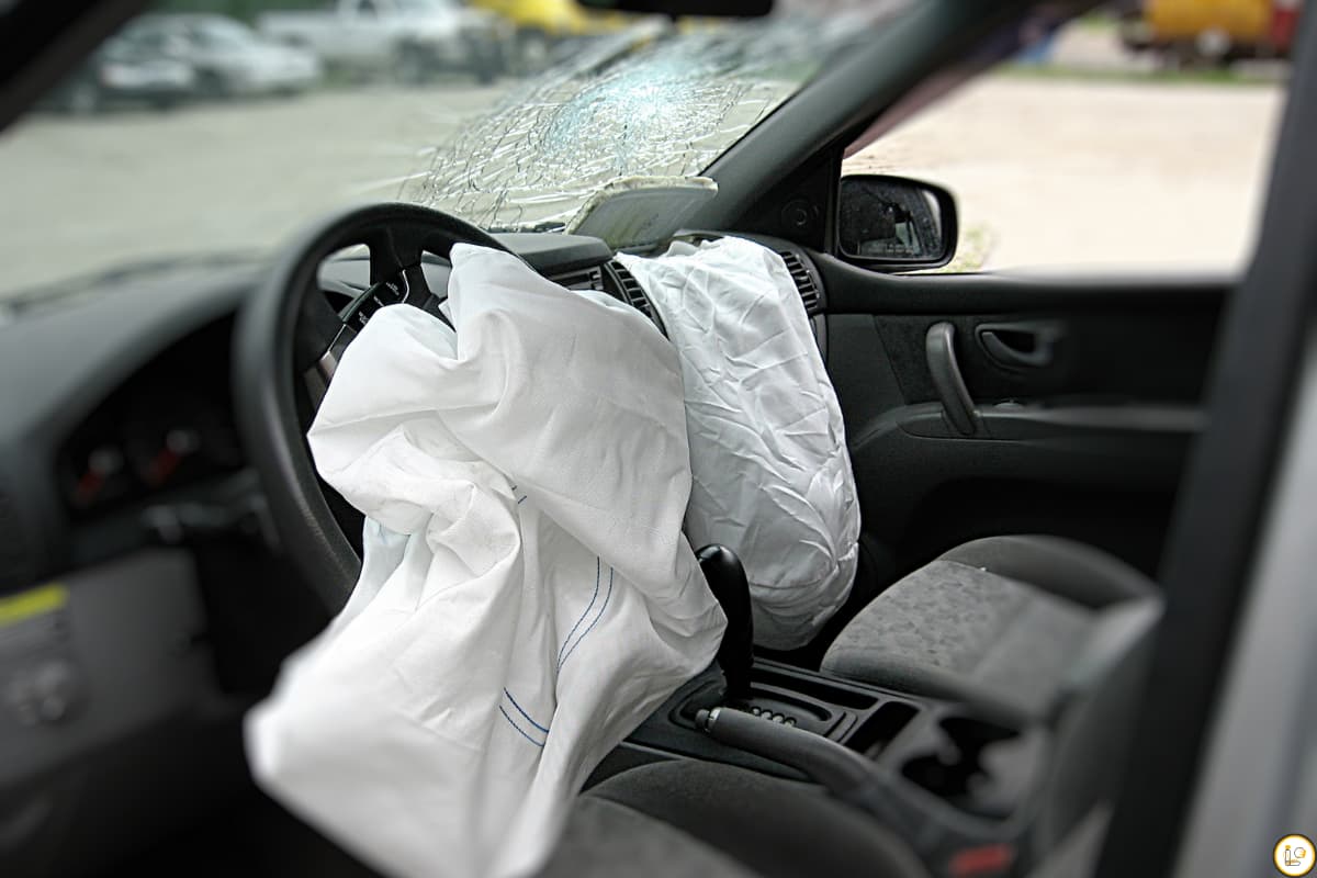 código de diagnóstico de fallas (DTC) B0032